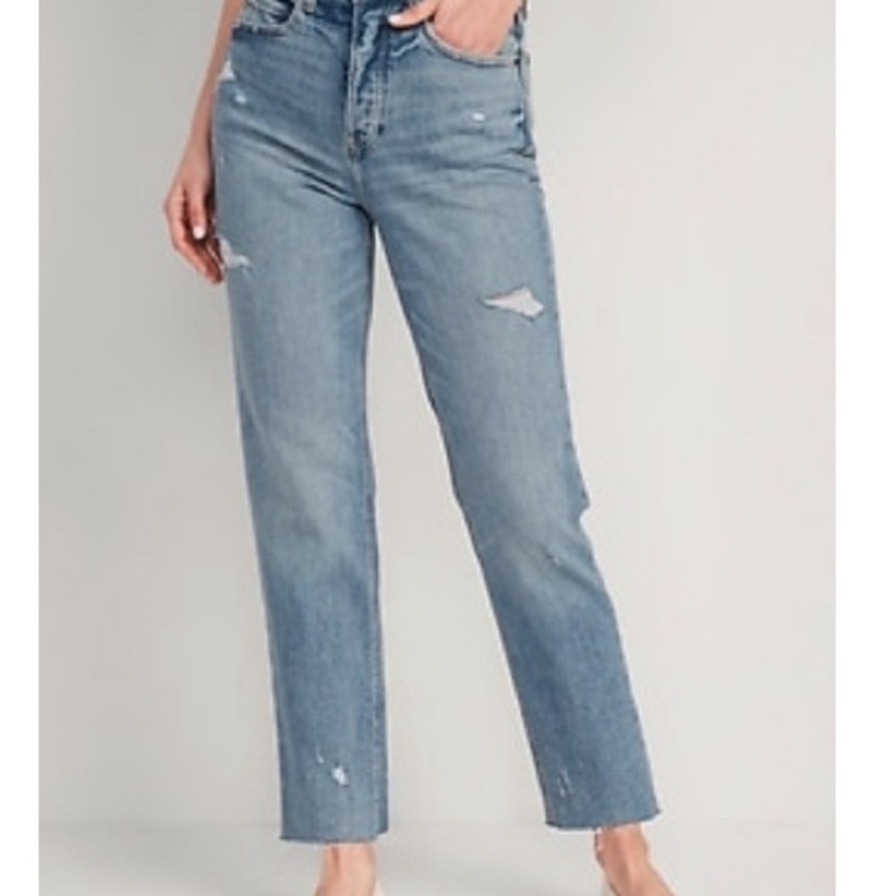 NWT Old Navy Extra-High Wasted Button-Fly Ripped Cut-Off Straight Ankle Jeans